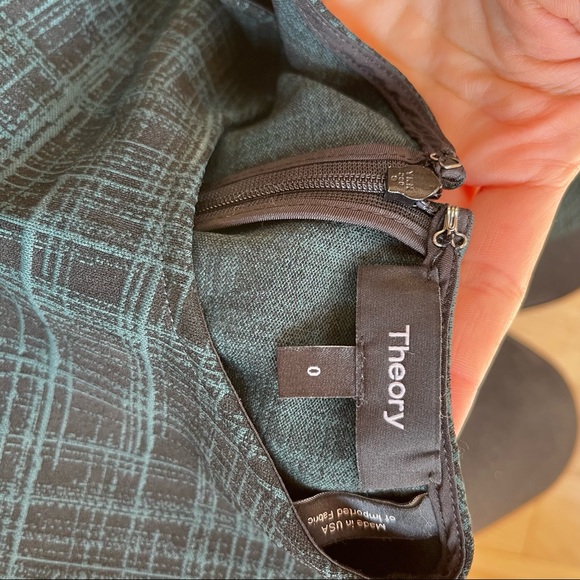 Black/Green Theory Dress - Picture 6 of 6